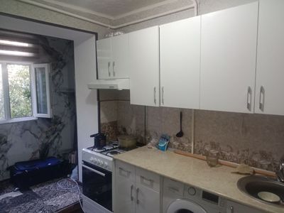 Arenda Uchtepa 13 kv farhod bozori yonda kocha srochna topahrladi 2/