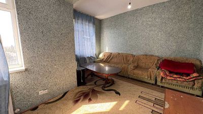 Истиқлол стадиони. 2-xona yaxshi holatda ID: 1343