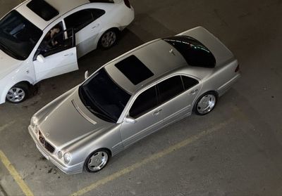 Mrcedes-benz W210