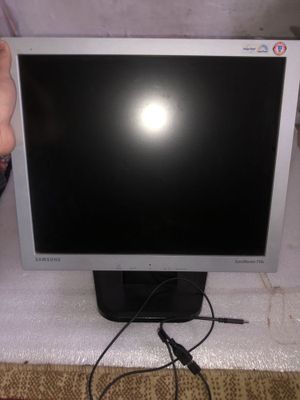 Monitor samsung Sync Master 710 v