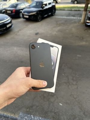 iPhone 16 E 128 gb 100%