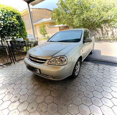 Lasetti 1.8 avtomat 3-pozitsa 2009 yil
