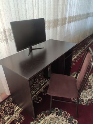 Kompyuter uchun yoki bolalar dars stoli va stuli sotiladi.