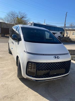 HUNDAI staria 2023 год