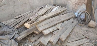 Продаю доски и дрова сухие разноразмерные