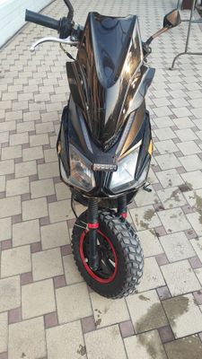 Skuter Samurai 150cc(kub) Sotiladi