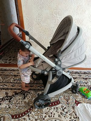 Продаётся коляска Pierre Cardin