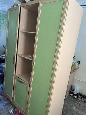 Продается спальный гарнитур