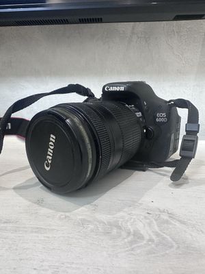 Canon 600D в отличном состоянии