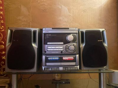 Продам муз центр Aiwa