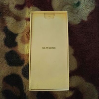 Продаётся телефон,Samsung galaxy A02, срочно