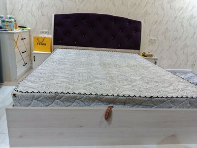 Диван икки кишилик сотилади.ва иккита Бир кишилик сотилади