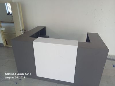 Reception Stol/ Ресипшин стол