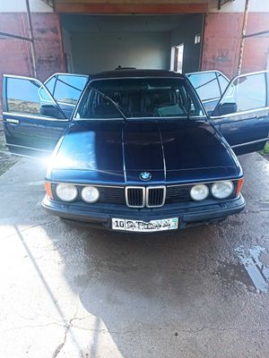 BMW 728 82 г. M30B28 инжектор.