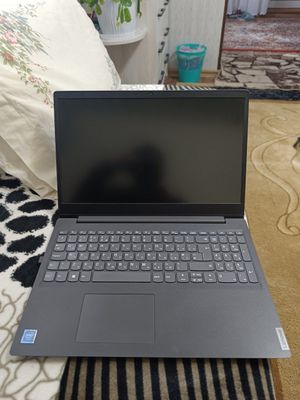 Ноутбук Lenovo v15