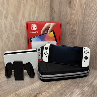 Nintendo switch oled в идеальном состоянии + джостик и кейс