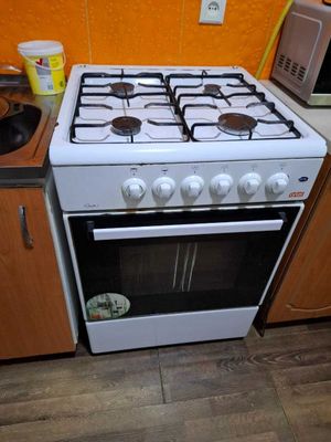 Продаётся газовая плита марки Артель