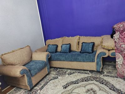 Продаётся мягкий мебель. 5 местный.