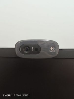 Veb kamera Logitech c270 HD sotiladi