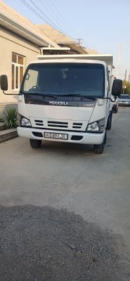 Isuzu somasval 2013 yil
