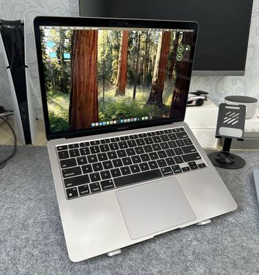 Macbook Air M1 8-256gb 13 inch