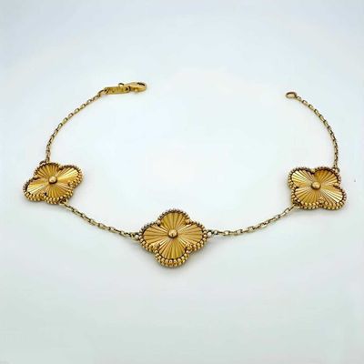 Золотой браслет в стиле Van Cleef & Arpels 750 пробы