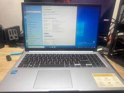 Asus vivabook 12 th Gen i3 1215u 4Gb ozu 256Gb Зарядник есть !!! Цве