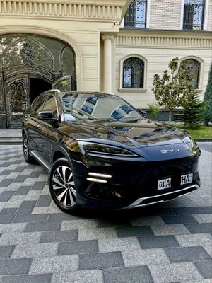 Продается BYD Chempion, 2024 г, 605 км.родная краска, без царапин.