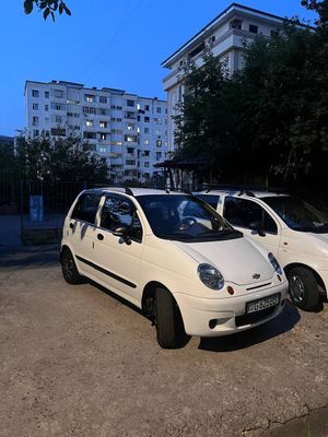 Matiz sotiladi yili 2014.sariq oq yili 2013