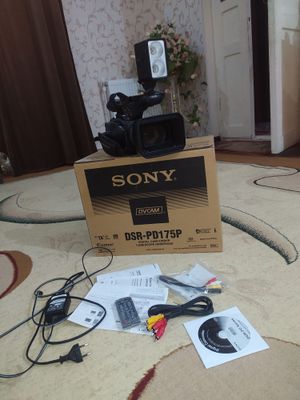 Sony видео камера PD175 мадель