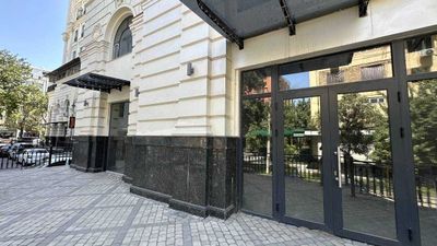 300 кв.м Жк Казахстан Магазин Кафе Учебный центр Салон Офис м.Минор