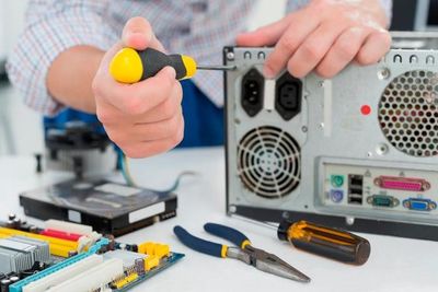 Smart Kompyuter & IT Xizmatlari – Texnologiyani Siz Uchun Ishlatamiz!