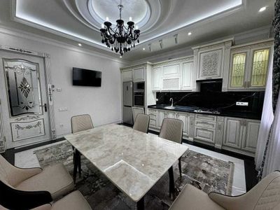 #778 Продается квартира 160 кв.м Юнусабад ор-р Алайский рынок 4/4/8