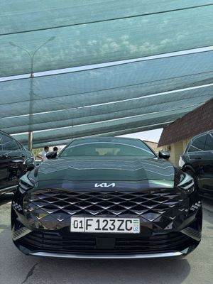 Kia k8 sotiladi holati idyal murojat uchun telfon qiling batafsil tel.