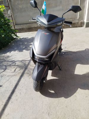 Skuter gst motor