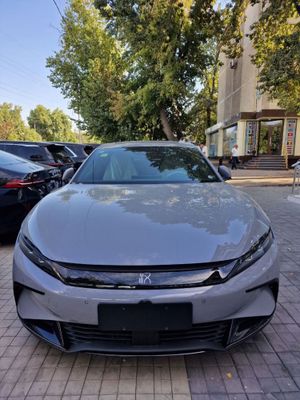 Byd Han L Ev 601km 4 wd full dula motor