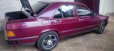 Mercedes Benz 190