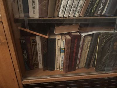 Продам книги дешево. Состояние разное