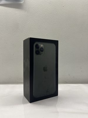 Srochna karobka sotladi‼️ Iphone 11pro karobkasi green