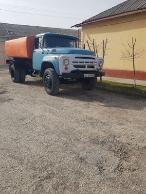 Zil vadavoz sotiladi