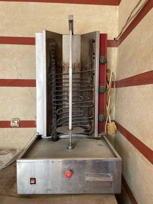 Shaurma aparat sotiladi