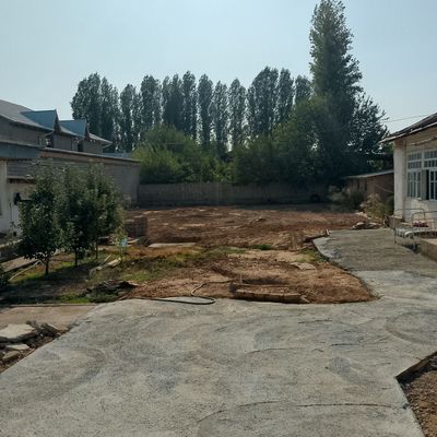 Uy sotiladi Yangi Toshkent 1km yangibozrda