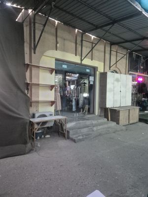 Navoiu shahar Buyum bozor atrof 114/1 savdo do'koni