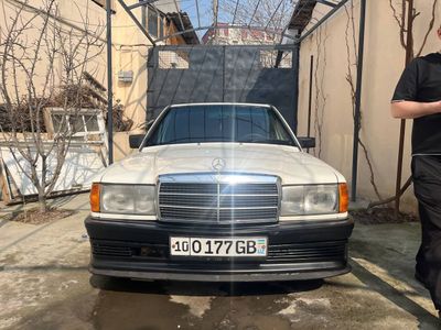 Продам авто мерседес бенз 190