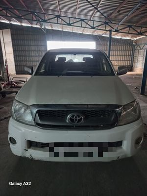 Продается Пикап TOYOTA HILUX 2.7 DLX