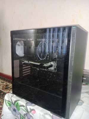 Gaming case sotiladi