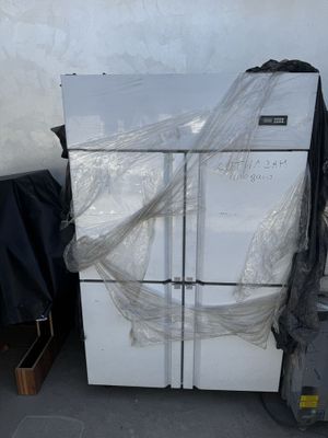 Продается холодильник freezer