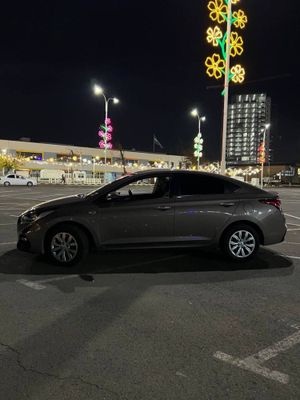 Hyudai accent 2020 год
