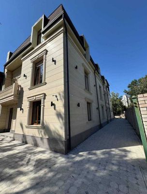 НЕЖИЛОЕ ПОМЕЩЕНИЕ под офис улица Аккурганская Массив Дархан, стадион