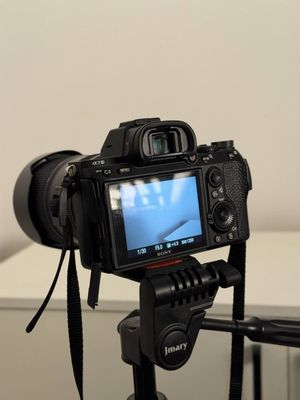 Комплект: Камера Sony Alpha 7 III и объектив Tamron 28-75 mm